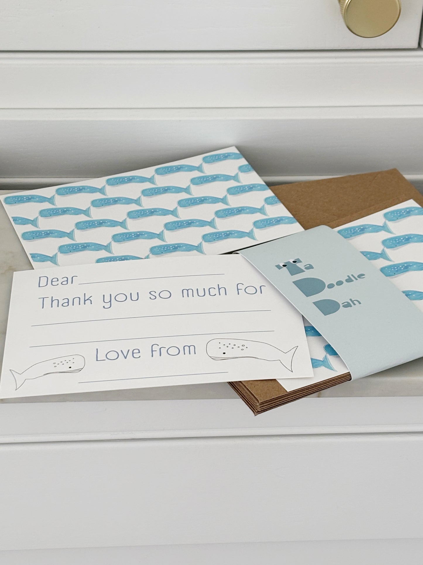 Fill in the gaps, colouring, set of 10 Whale thank you cards for kids with envelopes